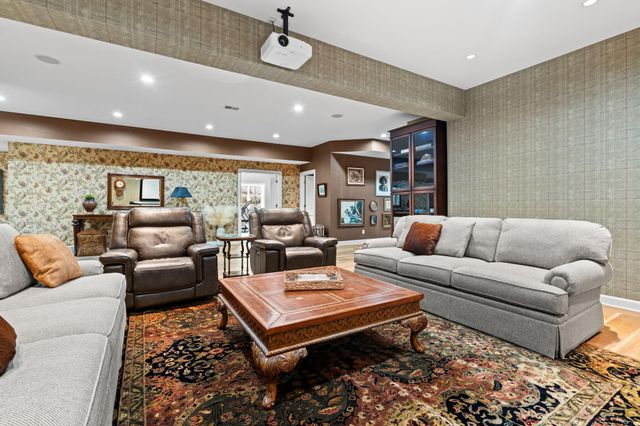 329 W Circle Drive, North Muskegon City, MI 49445