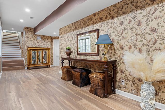329 W Circle Drive, North Muskegon City, MI 49445