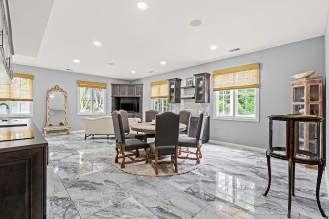329 W Circle Drive, North Muskegon City, MI 49445