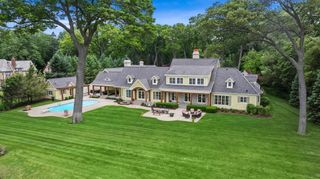 329 W Circle Drive, North Muskegon City, MI 49445