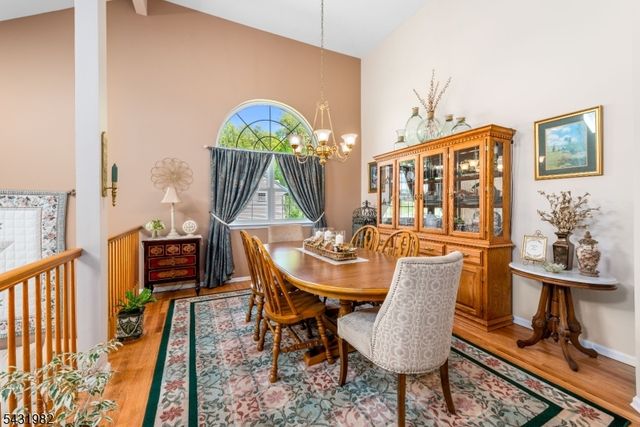 21 Towpath Ln, Stanhope Boro, NJ 07874