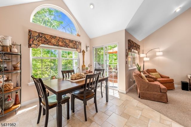 21 Towpath Ln, Stanhope Boro, NJ 07874