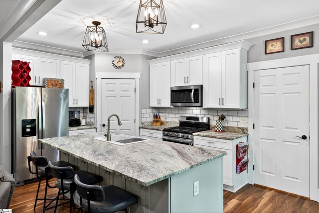 110 Crepe Myrtle Lane, Anderson, SC 29625