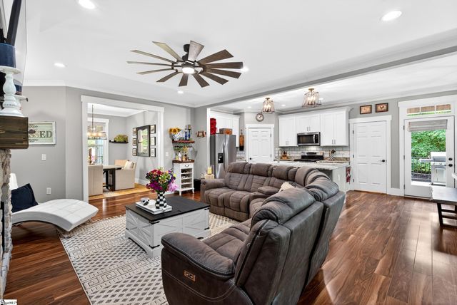 110 Crepe Myrtle Lane, Anderson, SC 29625