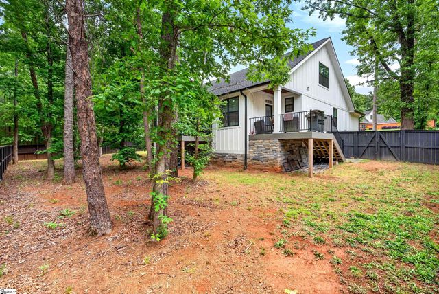 110 Crepe Myrtle Lane, Anderson, SC 29625
