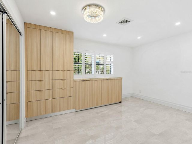 396 BAYSHORE DRIVE, Venice, FL 34285
