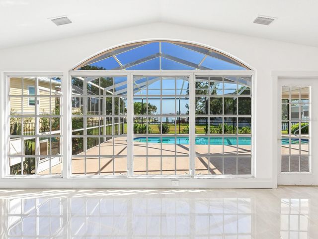 396 BAYSHORE DRIVE, Venice, FL 34285