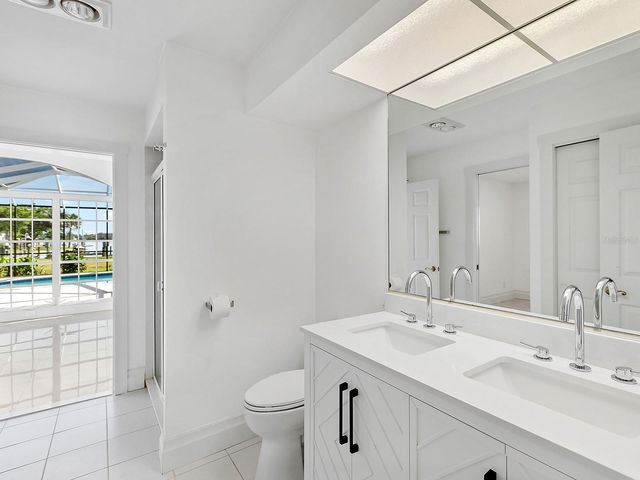 396 BAYSHORE DRIVE, Venice, FL 34285