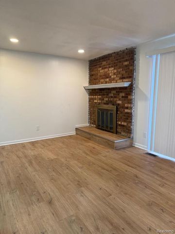 4095 Brouseville Avenue, Lincoln Park, MI 48146