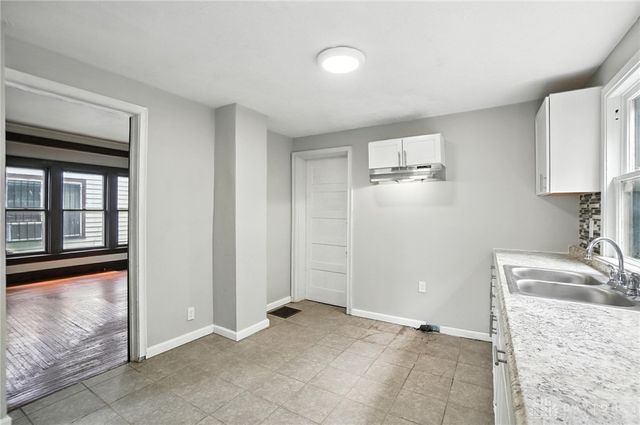 1249 Everett Drive, Dayton, OH 45402