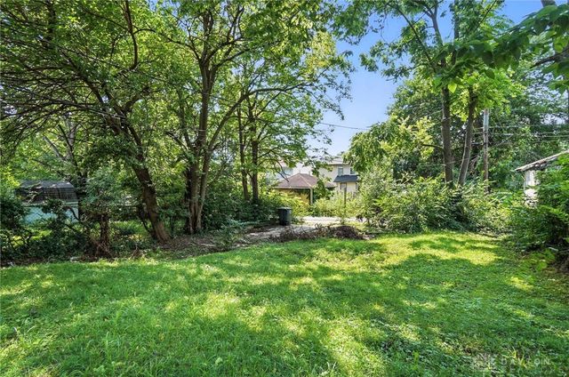 1249 Everett Drive, Dayton, OH 45402
