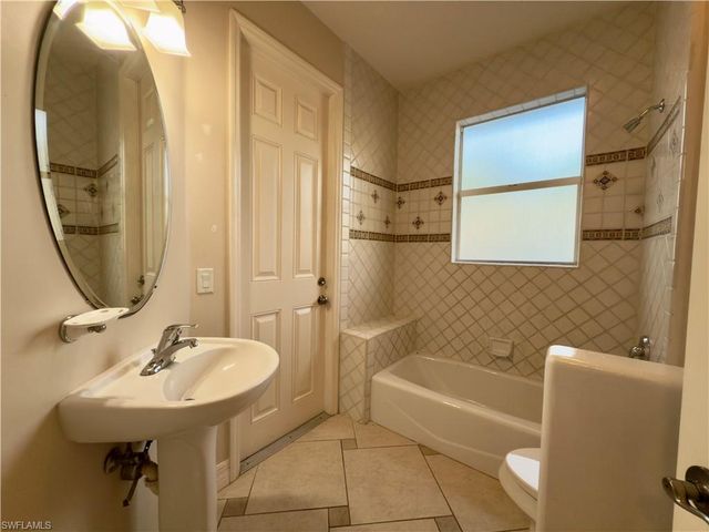 1901 El Dorado PKWY W, Cape Coral, FL 33914