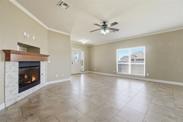 915 SW 79th St, Lawton, OK 73505