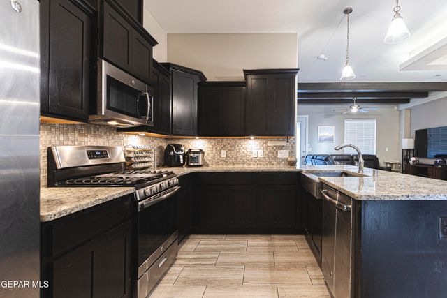 768 Sheephouse Road, El Paso, TX 79928