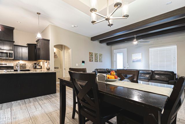 768 Sheephouse Road, El Paso, TX 79928