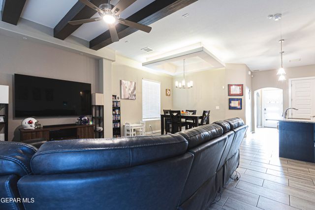 768 Sheephouse Road, El Paso, TX 79928