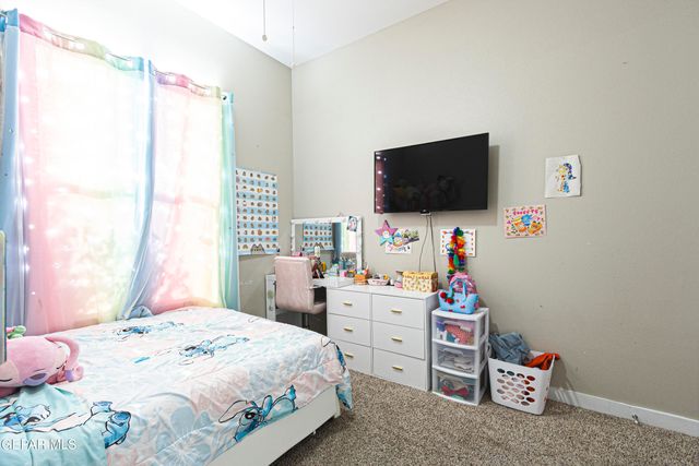 768 Sheephouse Road, El Paso, TX 79928