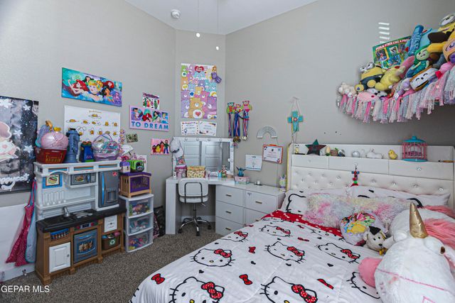 768 Sheephouse Road, El Paso, TX 79928