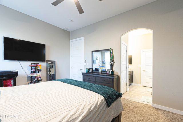 768 Sheephouse Road, El Paso, TX 79928