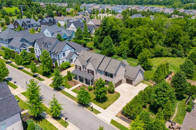 513 Central Dr, Franklin, TN 37064