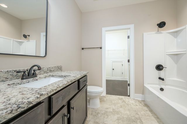513 Central Dr, Franklin, TN 37064
