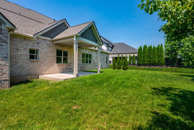 513 Central Dr, Franklin, TN 37064