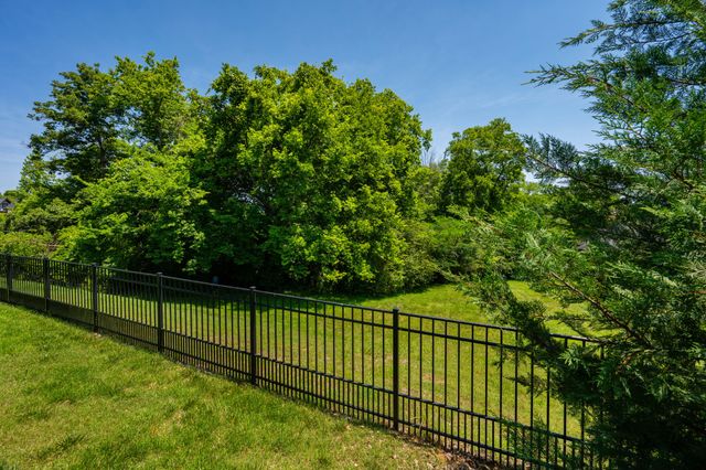 513 Central Dr, Franklin, TN 37064