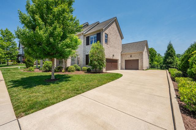 513 Central Dr, Franklin, TN 37064