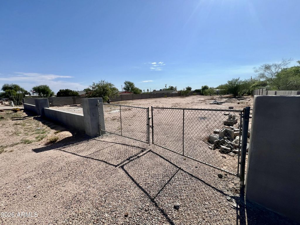 412 N IRONWOOD Drive 17, Apache Junction, AZ 85120 — photo 2