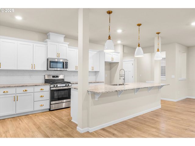 13304 Ne 116TH St, Brush Prairie, WA 98606