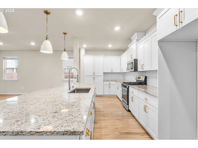 13304 Ne 116TH St, Brush Prairie, WA 98606