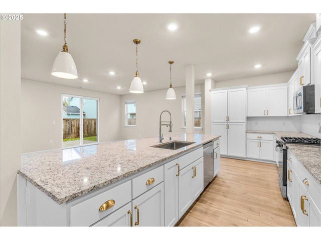 13304 Ne 116TH St, Brush Prairie, WA 98606