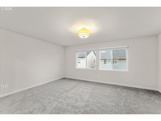 13304 Ne 116TH St, Brush Prairie, WA 98606