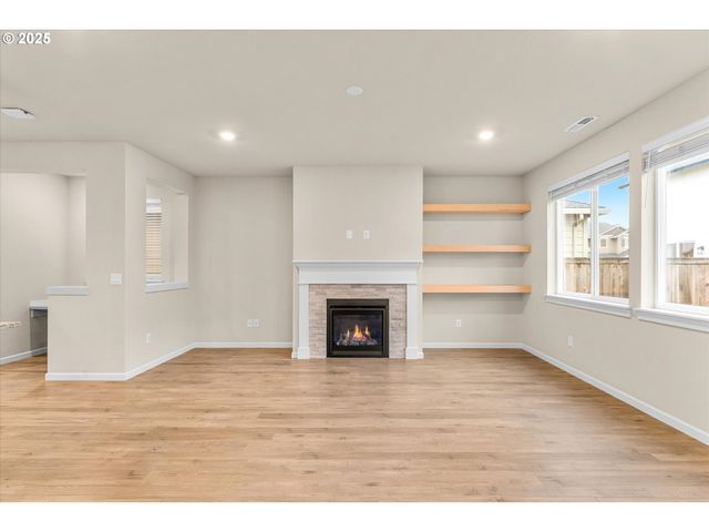 13304 Ne 116TH St, Brush Prairie, WA 98606