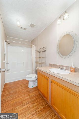 2214 Pennsylvania Avenue, Waycross, GA 31503