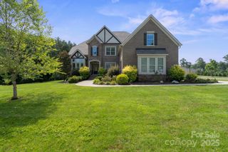 805 Hidden Pond Lane, Waxhaw, NC 28173