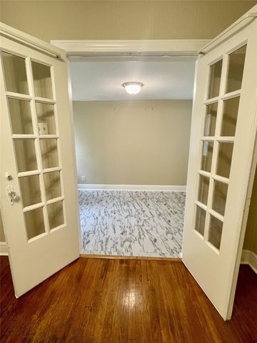846 W 43rd Street, Houston, TX 77018