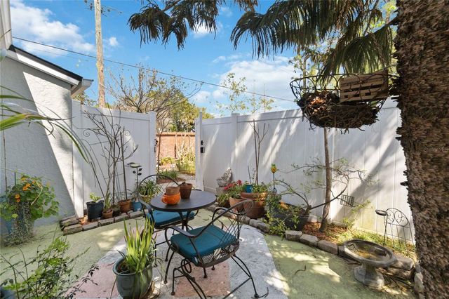 102 DORCHESTER SQUARE 102, Lake Mary, FL 32746