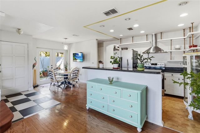 102 DORCHESTER SQUARE 102, Lake Mary, FL 32746