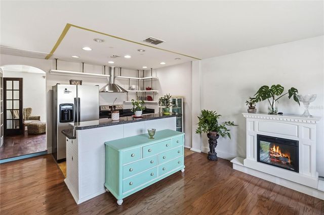 102 DORCHESTER SQUARE 102, Lake Mary, FL 32746