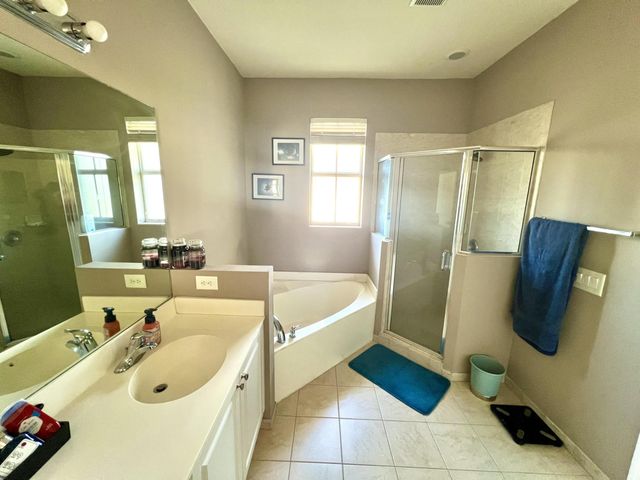 4501 Mimosa Terrace 1401, Coconut Creek, FL 33073