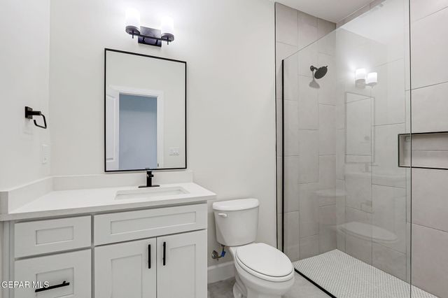 12300 Ben Dowell Way, El Paso, TX 79934