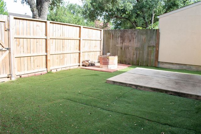 4415 Terrace Manor Ln Drive, Houston, TX 77041
