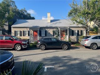 555 E Harris Street, Savannah, GA 31401