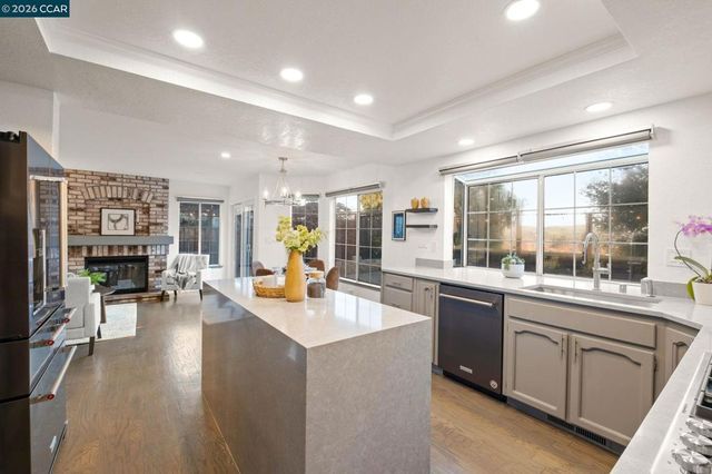 1304 Fountain Springs Cir, Danville, CA 94526