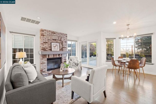 1304 Fountain Springs Cir, Danville, CA 94526