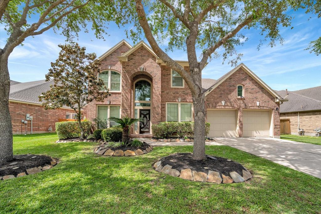 13607 Evening Wind Drive, Pearland, TX 77584