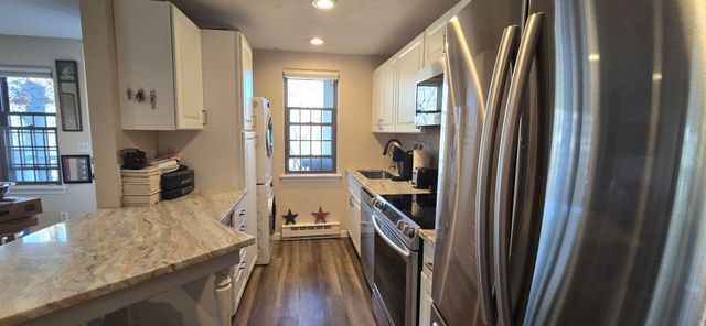 190 Rt 6A APT 9B, Orleans, MA 02653