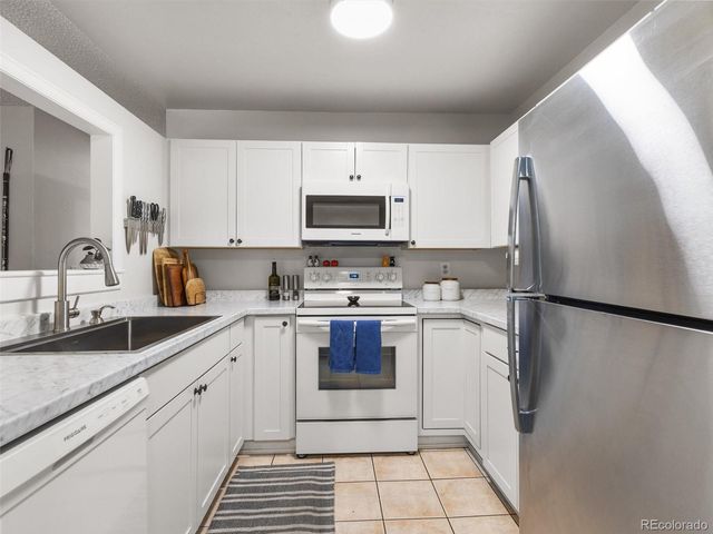 8910 Fox Drive 9, Denver, CO 80260