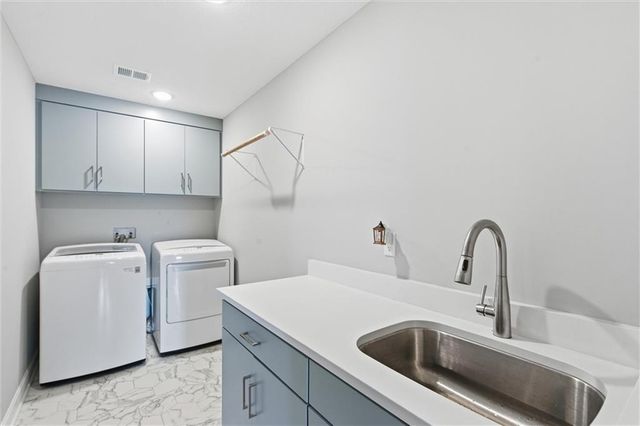 16964 S Elmridge Street, Olathe, KS 66062